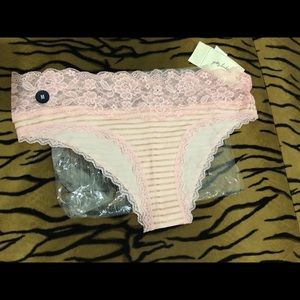 Gilly Hicks by Hollister size M